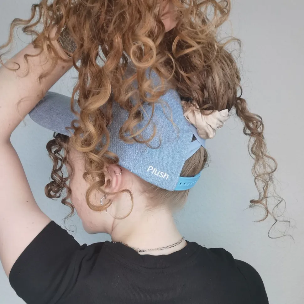 Plush | Satin Curl Cap - X-Öffnung